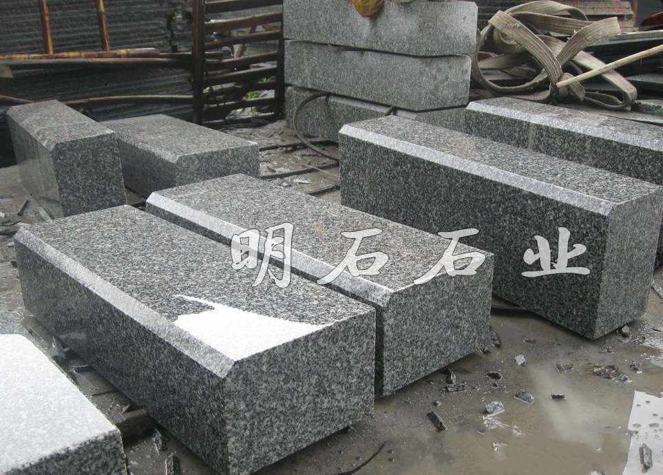 武汉路缘石价格